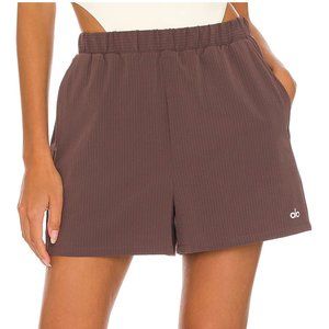 Alo Ready Set Short L NWOT